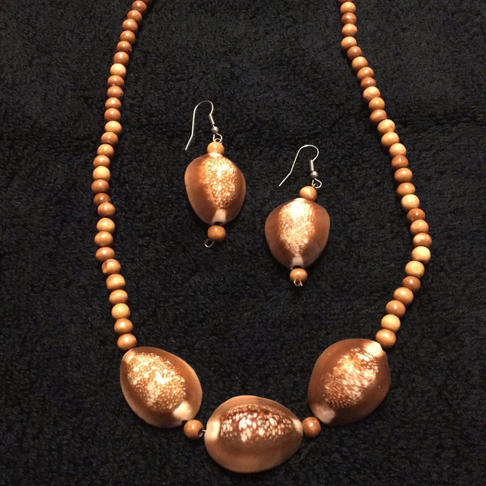 Chunky Cowry Shell and Wooden Beaded Necklace and Earrings Set